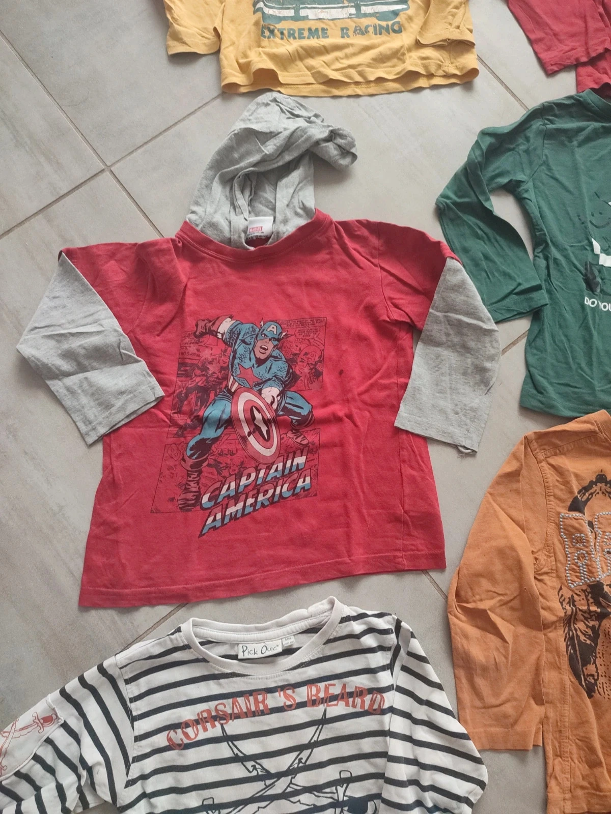 Lot of long-sleeve t-shirts for 4-year-old boys – photo 13